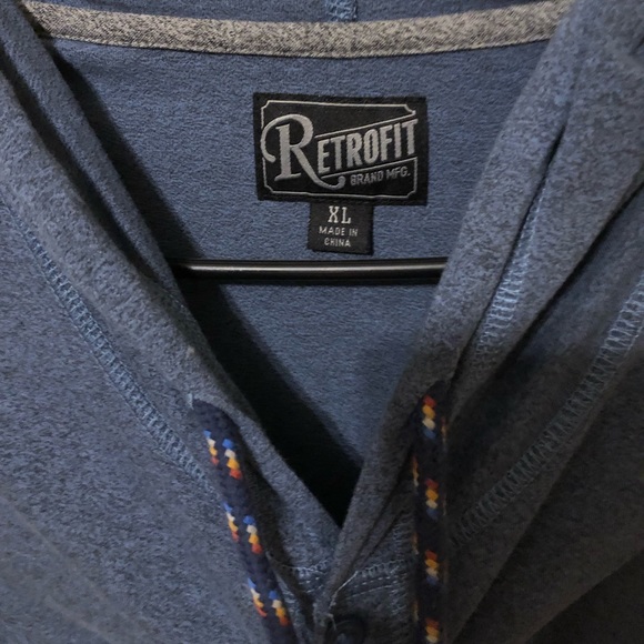 Hooded tee - Picture 3 of 4